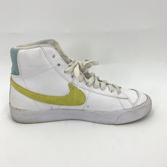 Nike Blazer Mid '77 White Suede Yellow DH4112-100 Youth 7 - Picture 2 of 10